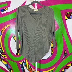 Democracy Grayish Brown V-Neck Sweater Lightweight Casual. Size Medium. Ribbed